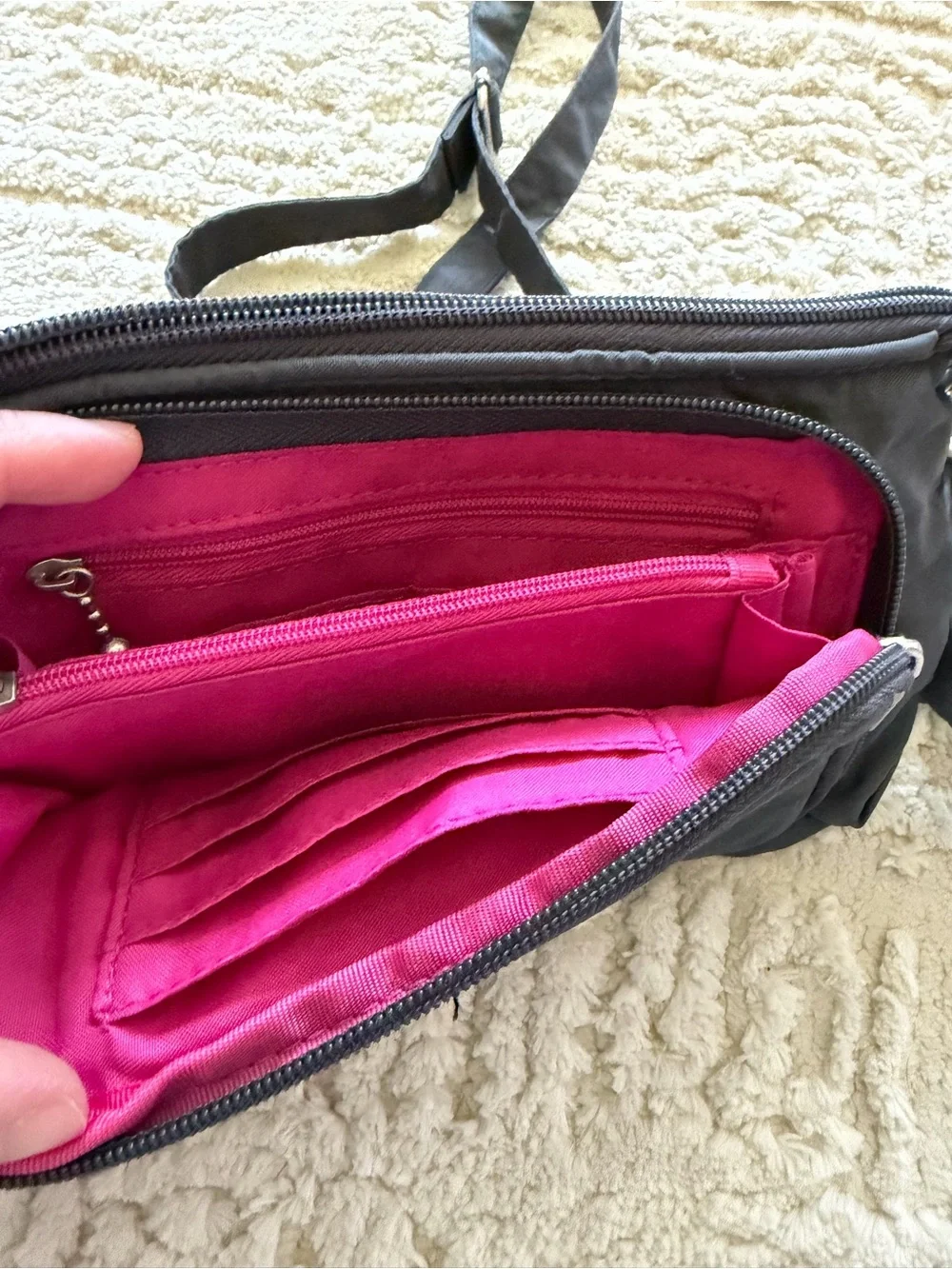 Baggallini Grey Small Crossbody Wristlet